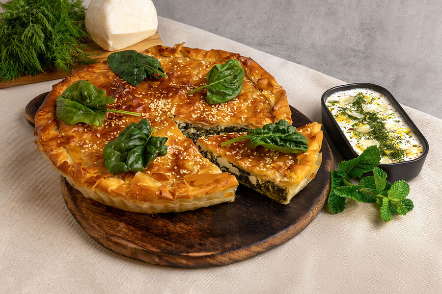 Spanakopita – grčka pita sa špinatom i sirom
